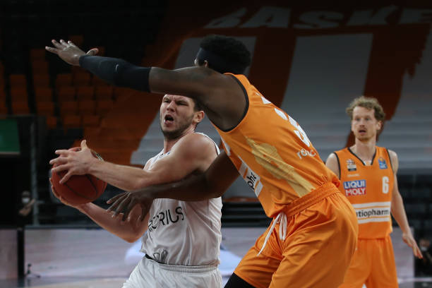 他曾在采访 他曾在采访