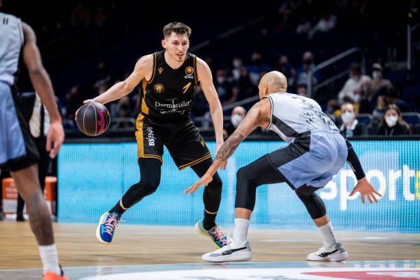 本赛季的阵 本赛季的阵